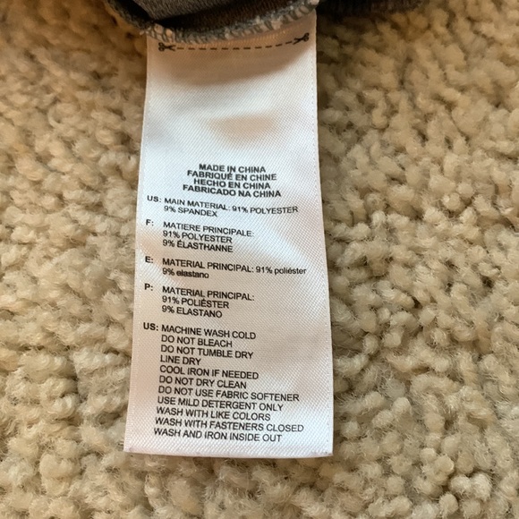 EUC womens adidas golf vest - Picture 6 of 7